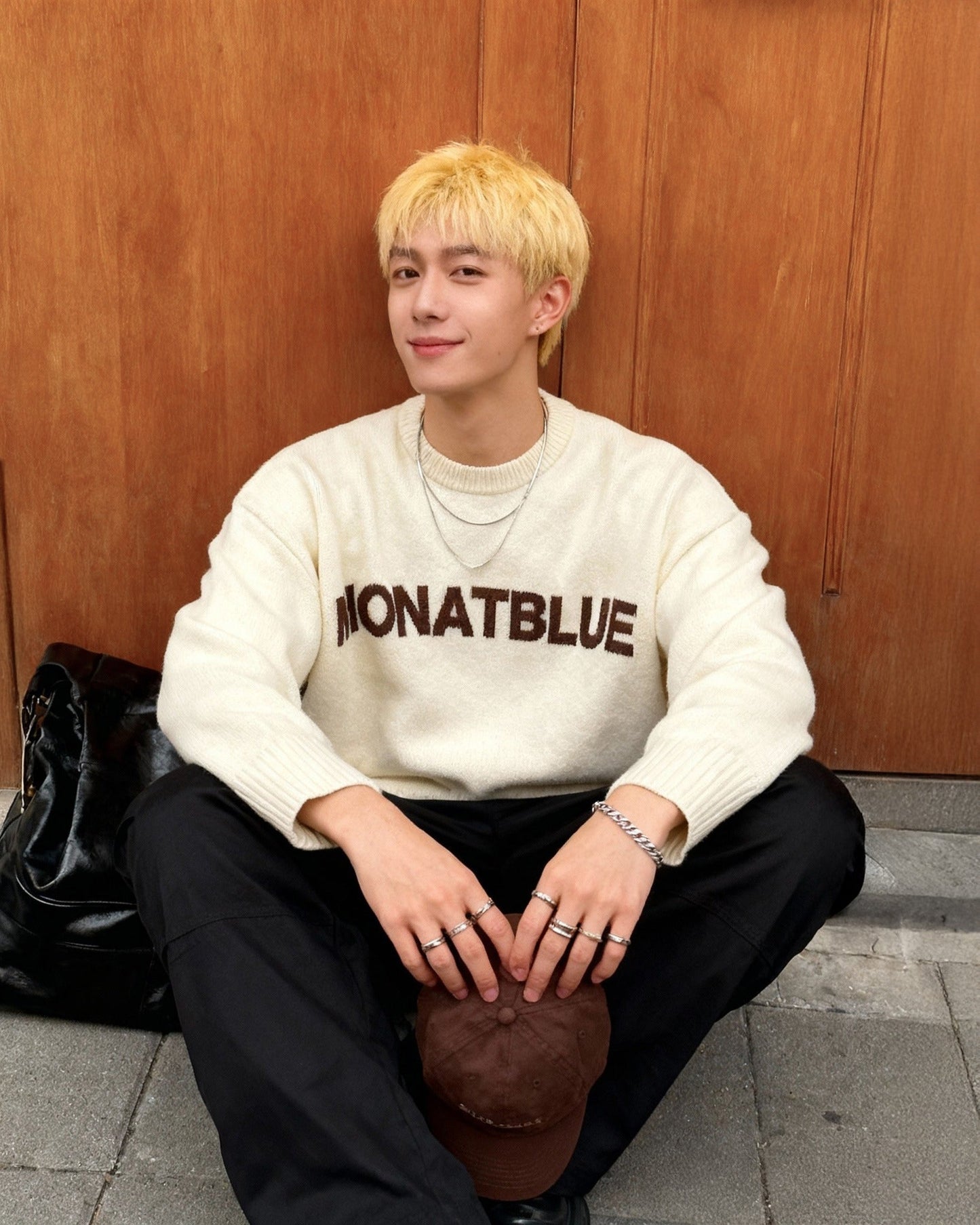 니트 시그니처 모나블루