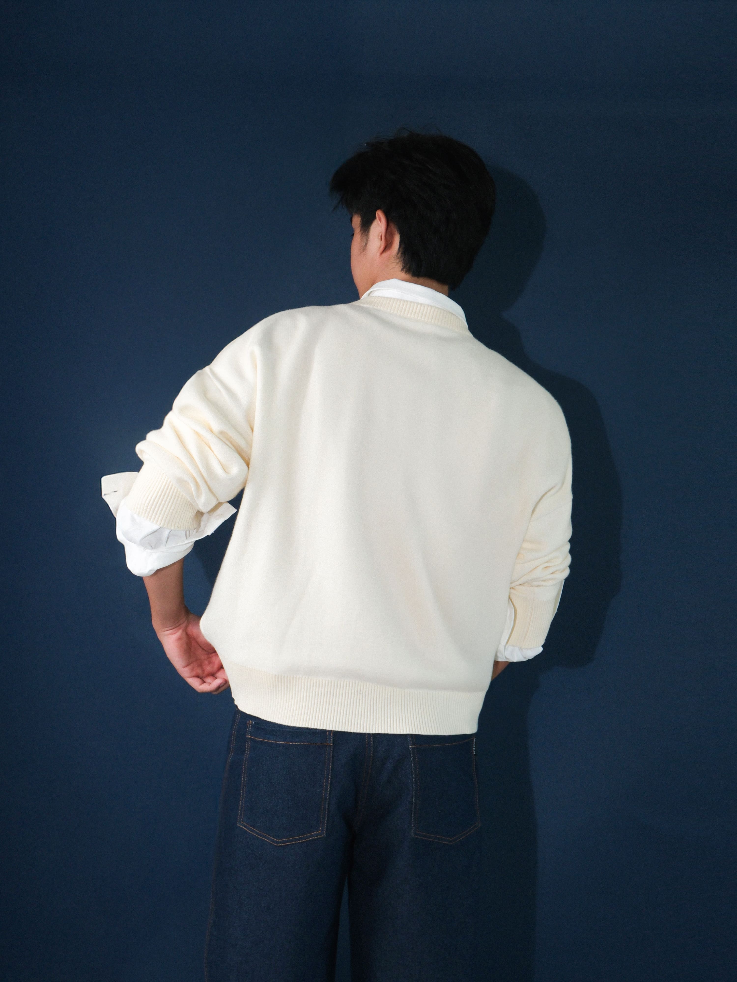 KNIT BLUE HEART WITH ICON